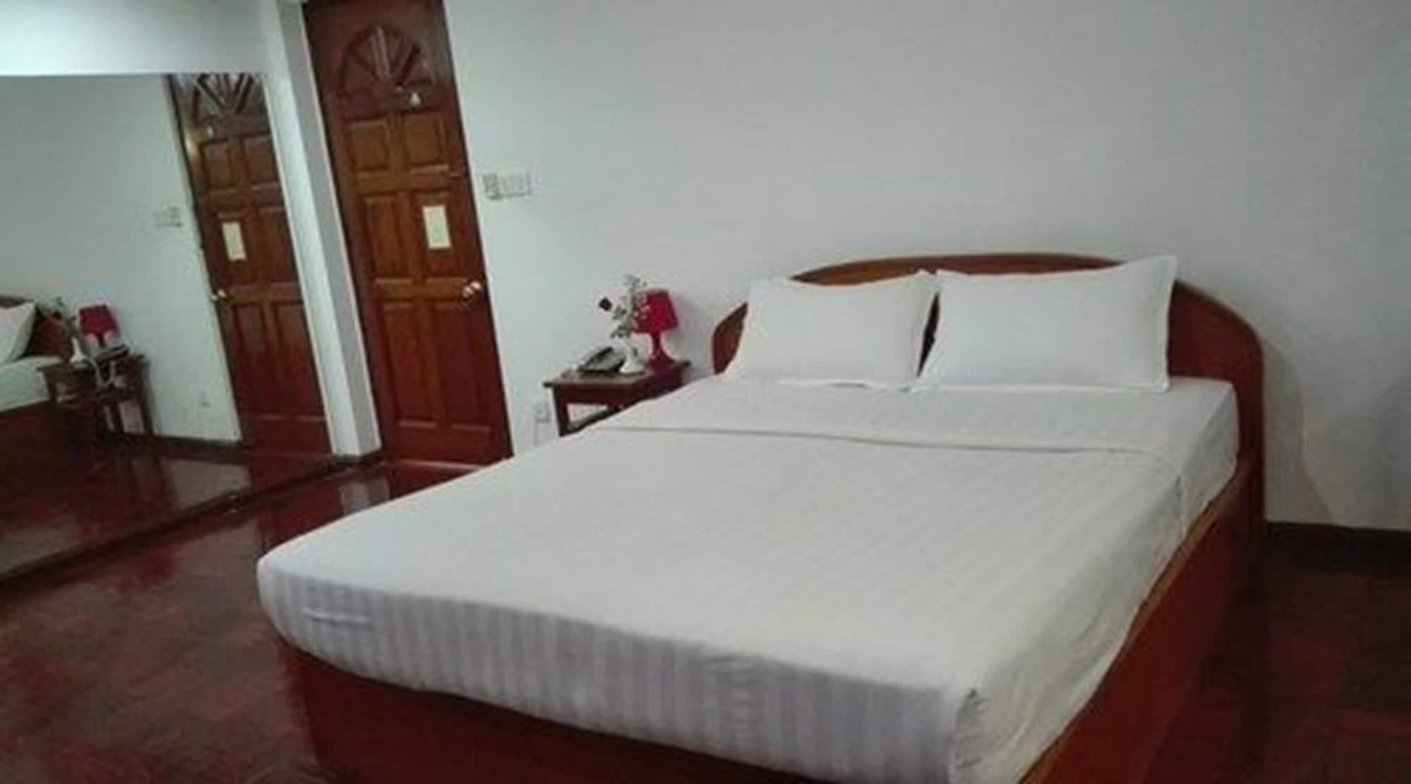 Airport Inn Gyogon Екстер'єр фото