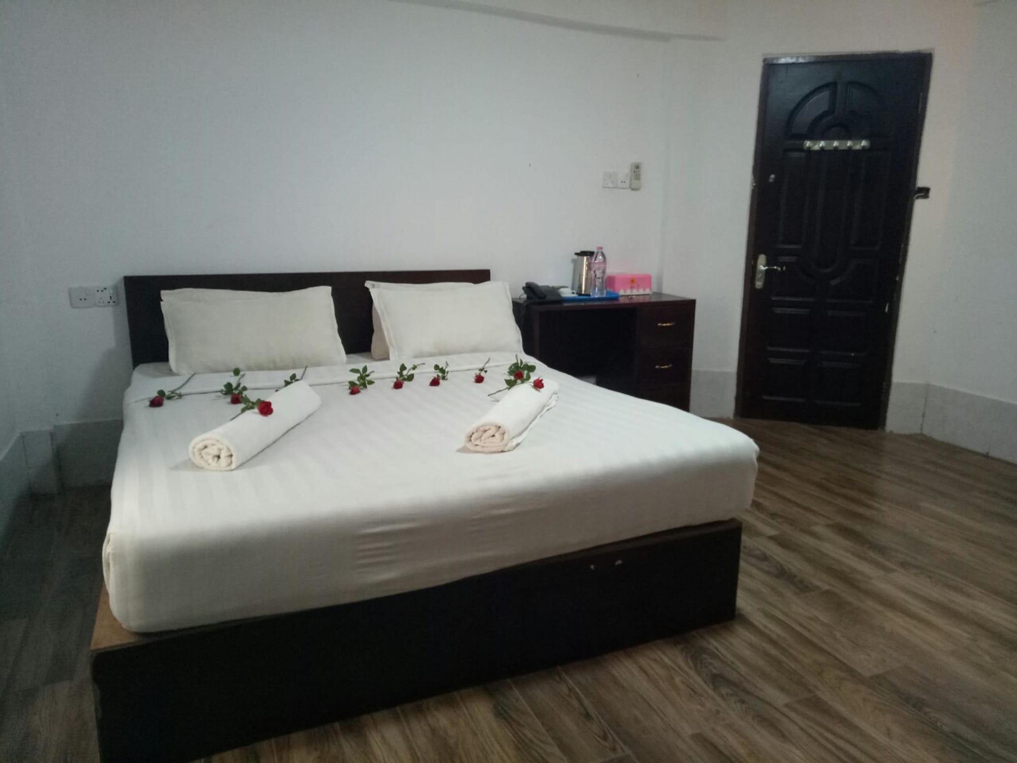 Airport Inn Gyogon Екстер'єр фото
