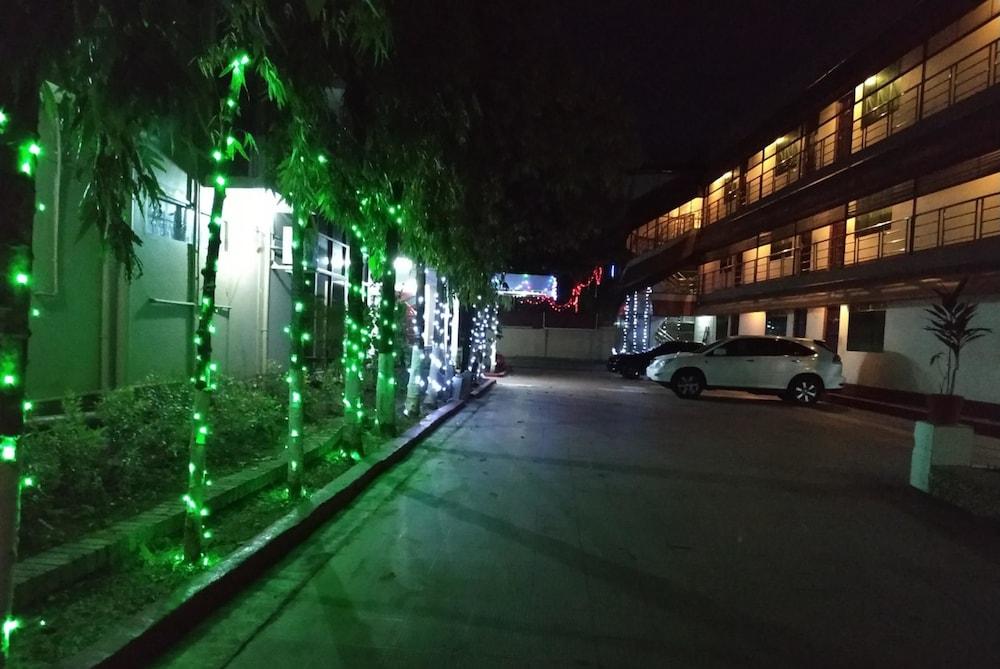 Airport Inn Gyogon Екстер'єр фото